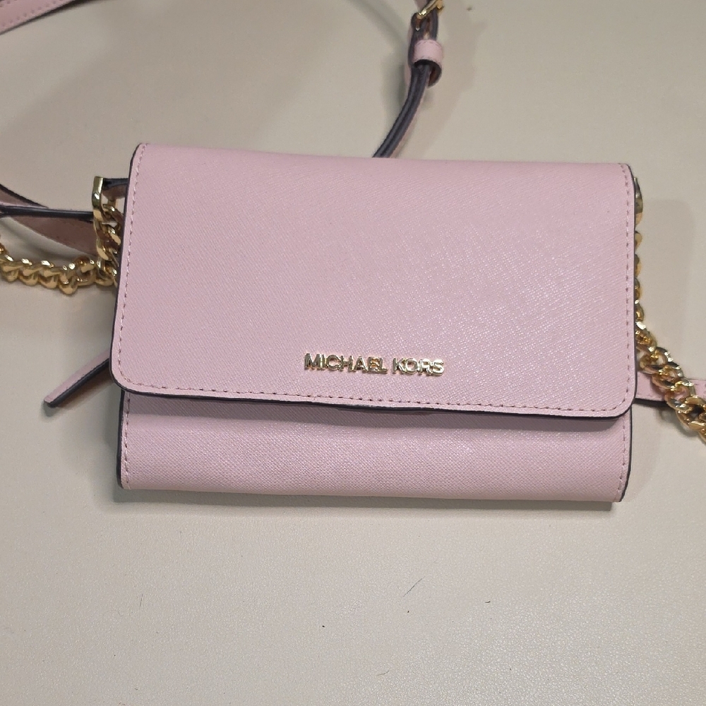 Michael Kors Light Pink Crossbody Wallet with Gold Hardware - Picture 2 of 5